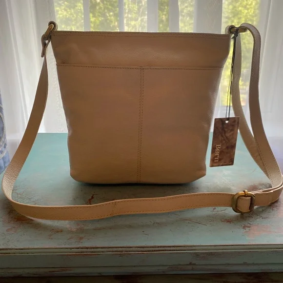 Born Crossbody Leather Bag Dove NWT - Picture 1 of 15